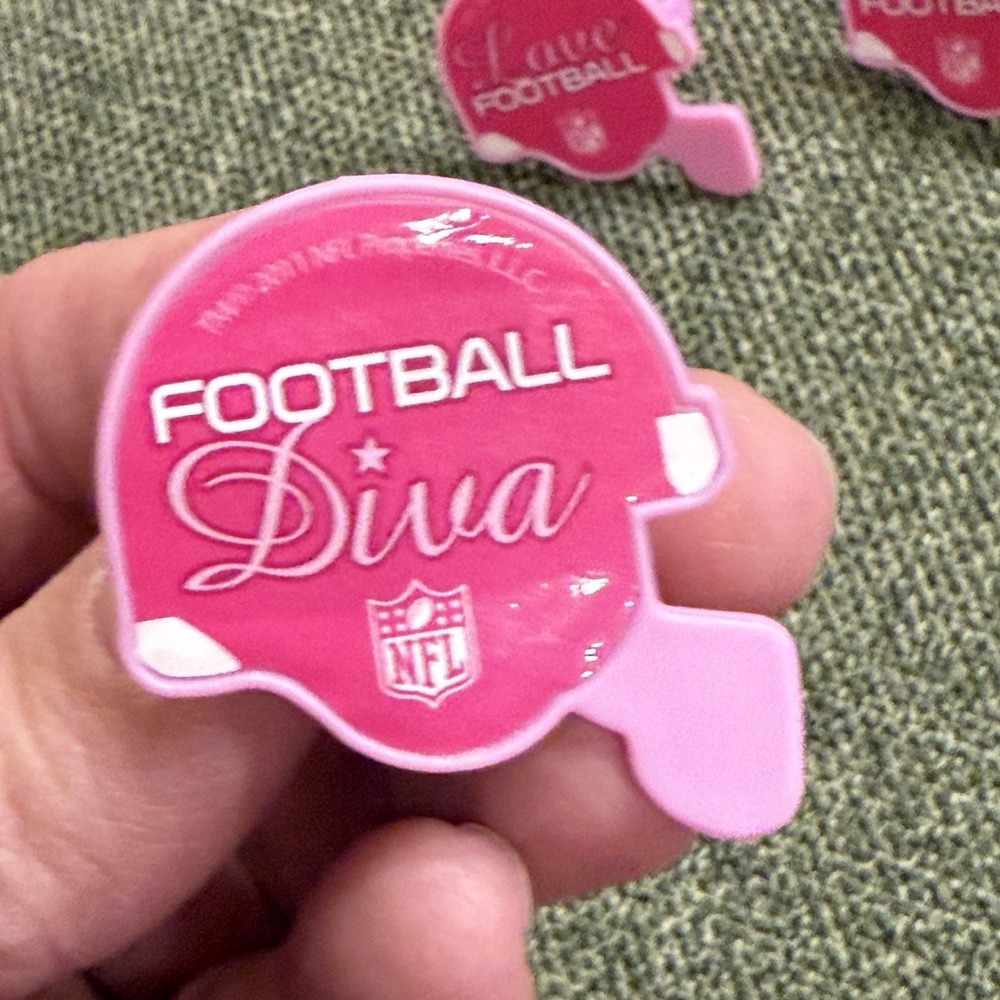 NFL Pink Ring Cupcake Toppers | 2010  Football Divas